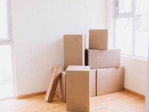 Where is the cheapest place to buy moving boxes?