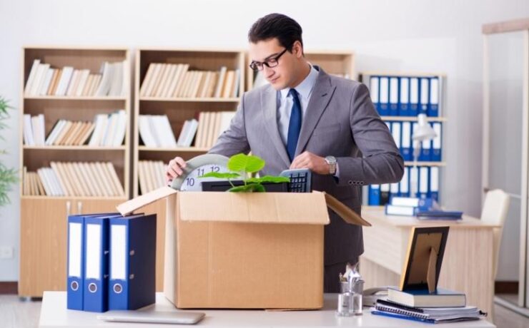 Is it normal to pay movers before moving?